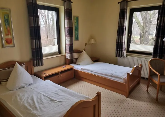 Pensionat Altes Teichhaus - Ottendorf-Okrilla